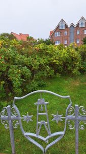 2025 09 17 17 28 06 Baltrum Wappen Vor Haus 191