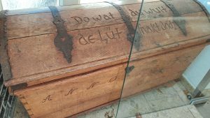 2025 09 21 17 26 05 Baltrum Haus Antje Truhe Mit Spruch
