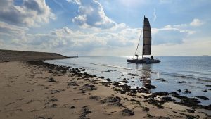 2025 09 28 16 10 13 Baltrum Am Weststrand Segelboot