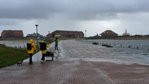 2025 10 05 12 41 05 Baltrum Sturmflutsonntag überfluteter Weg Zum Hafen